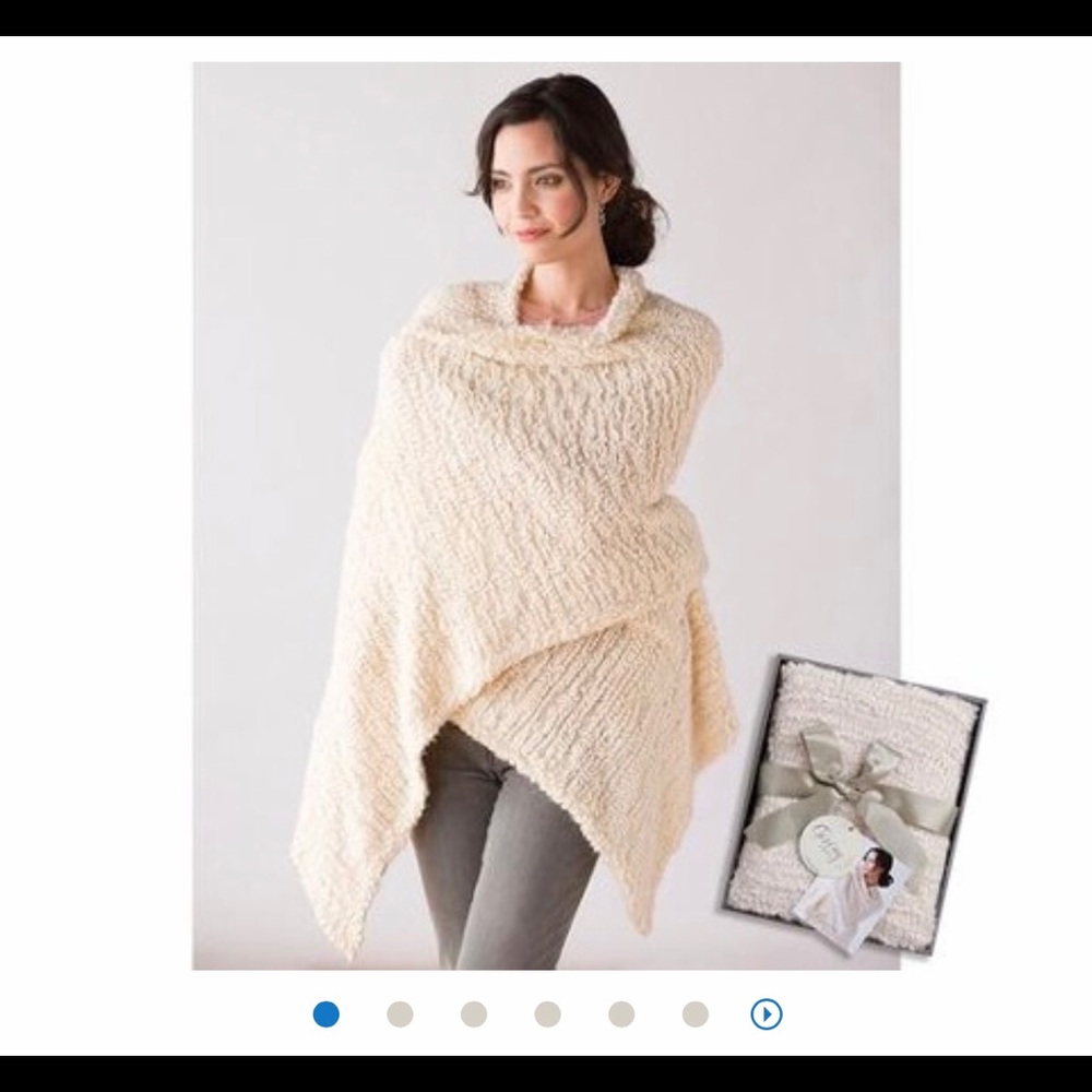 Giving Shawl New W/o tag or box